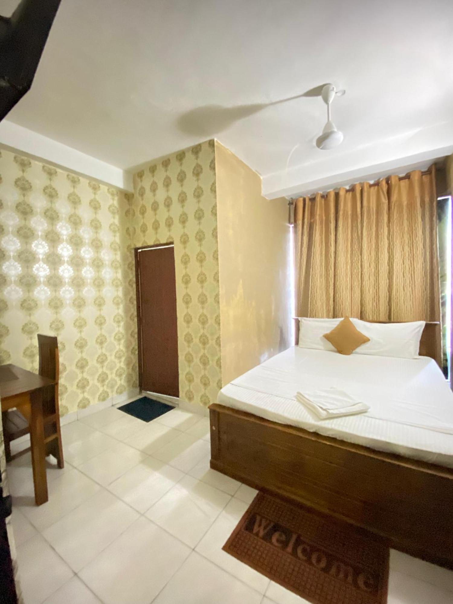 Airport City Hotel Katunayaka Bagian luar foto