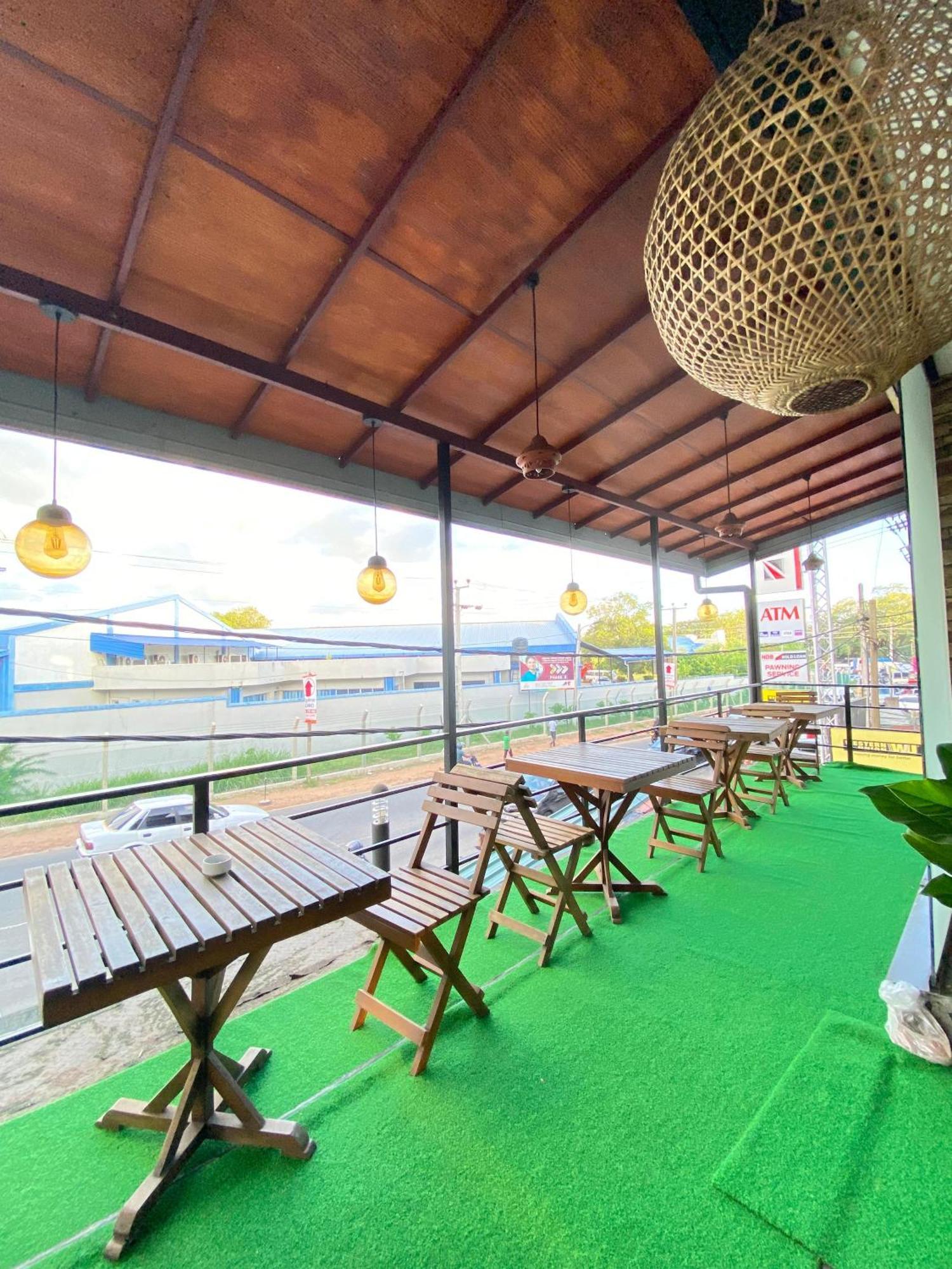 Airport City Hotel Katunayaka Bagian luar foto